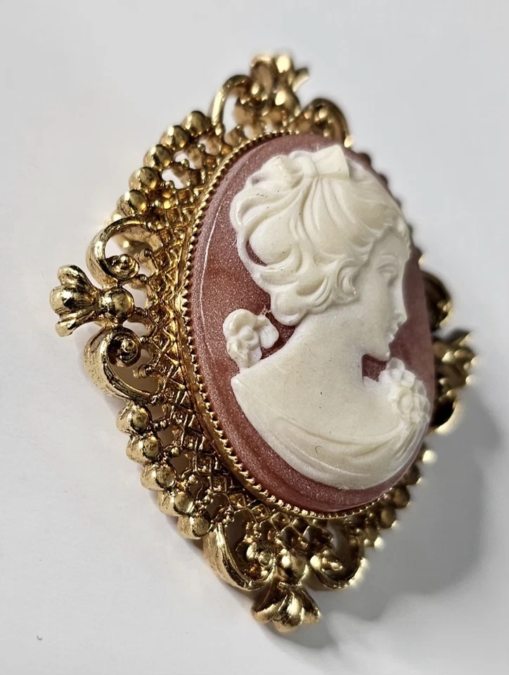 Винтажная модная золотистая брошь Avon с камеей для духов - Изображение 3 из 4