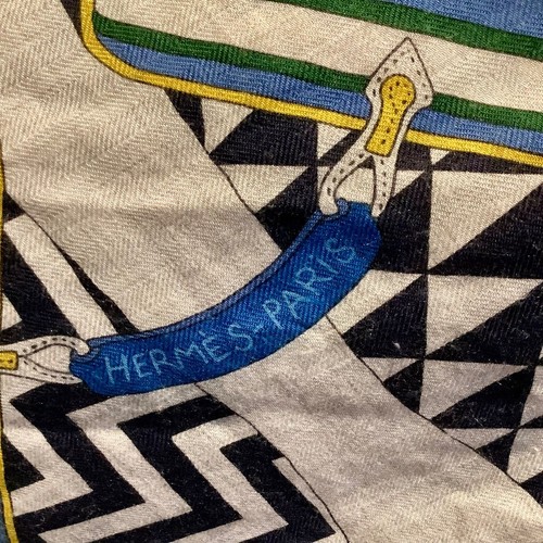 HERMES BOUQUETS SELLIER Triangle scarf Cashmere Silk 105 cm x 210 cm 2022AW Auth - 第 4/10 張圖片