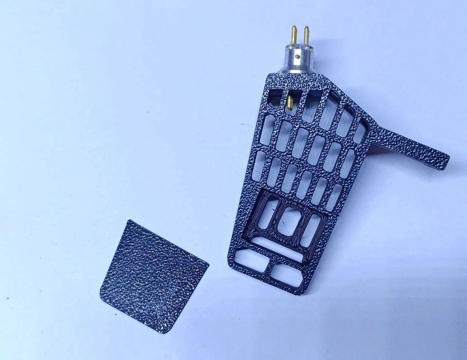 HeadShell Shell TP 60 per giradischi Thorens con Placchetta Copri bulloncini - Immagine 3 di 4