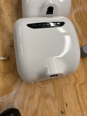 #ad Excel Dryer XLERATOR XL SI White Hand Dryer 110 120V 12.5A Model XL SI Lot $250.00