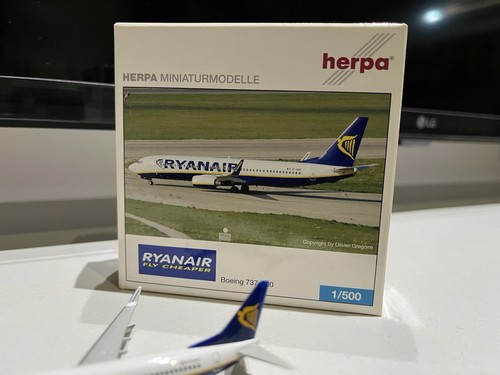 Herpa Wings 1:500 Ryanair Boeing 737-800 - Picture 4 of 18