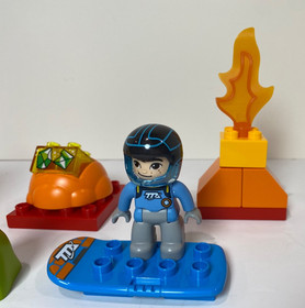 LEGO DUPLO Miles' Space Adventures 10824 Tomorrowland 100% Complete