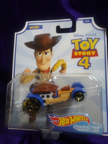 WOODY TOY STORY 4 CHARACTER CAR HOT WHEELS DISNEY PIXAR AGES 3 & UP MUST SEE