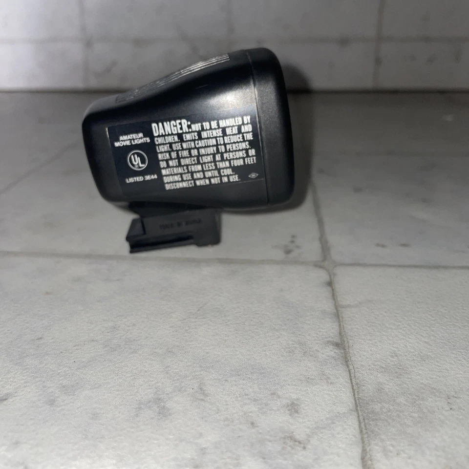 Caja de flash de luz SOLO para videocámara VHS de disparo automático RCA VLP010 Foto 3 de 3