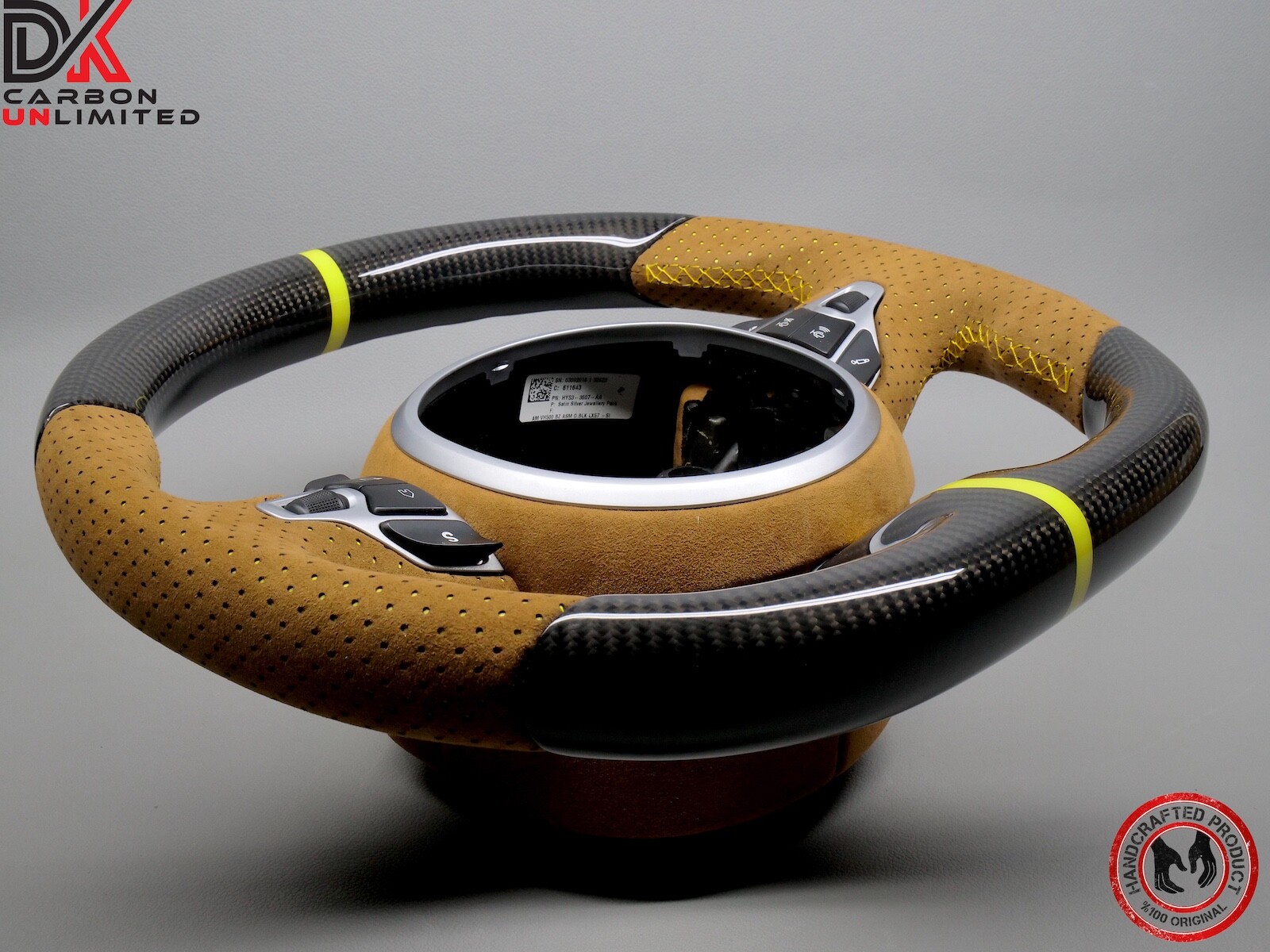 Aston Martin DB11 DBS Vantage Oxford Tan Alcantara Carbon Steering Wheel v4