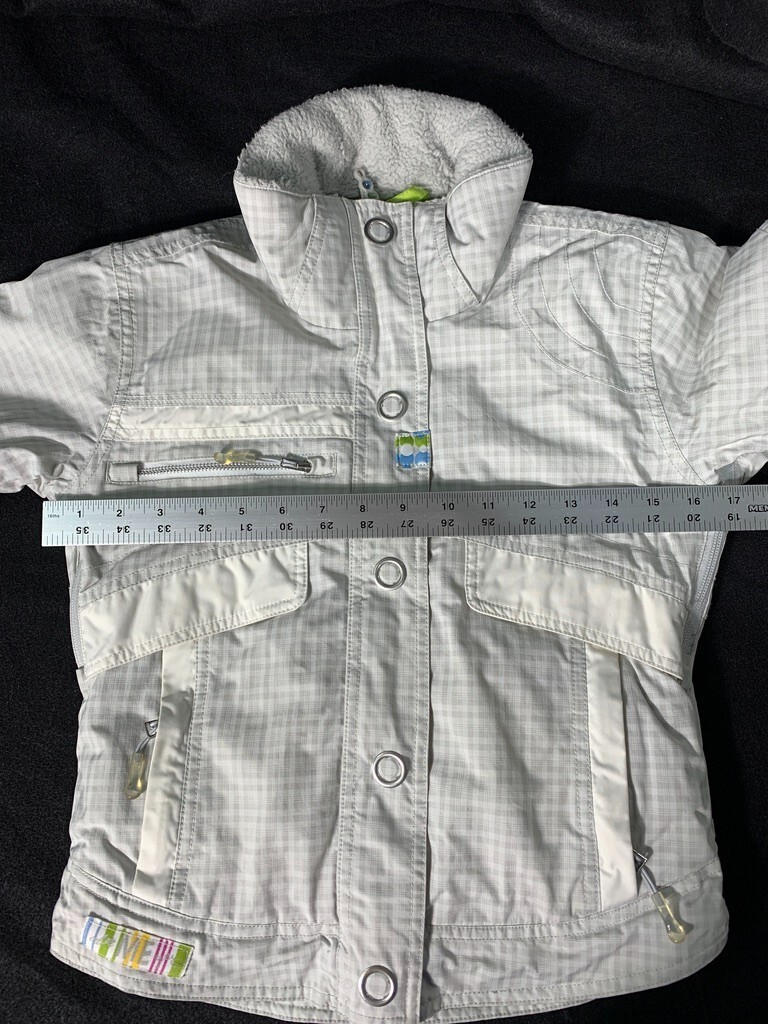 Picture 4 of 19