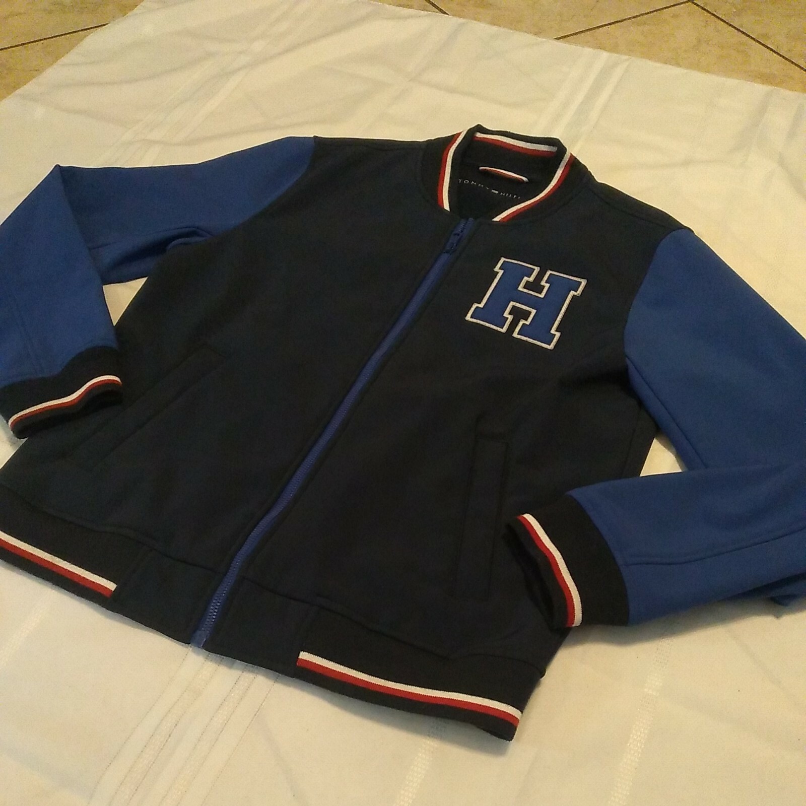 Tommy Hilfiger Size Mens Small 