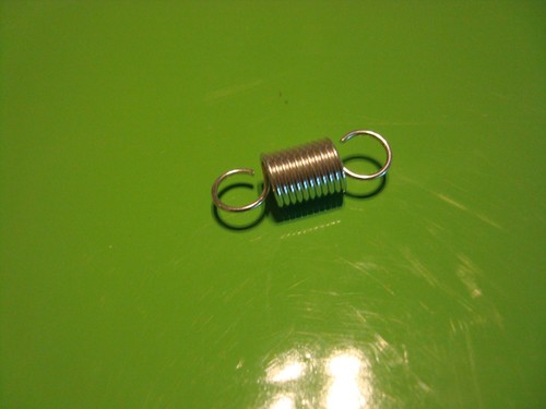 LEE HELICAL EXTENSION SPRING LE-041D-2MW 1.207" LENGTH, LEO41D2MW, NEW - Picture 1 of 2