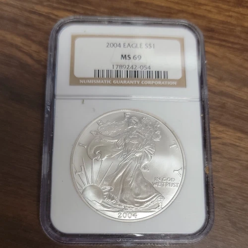 2004  American Silver Eagle - NGC MS69  .