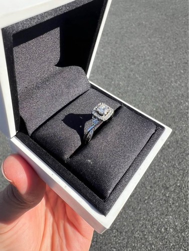 Princess & Round Cut Engagement Ring - 18ct White Gold .40 Carat Diamond - Picture 6 of 10