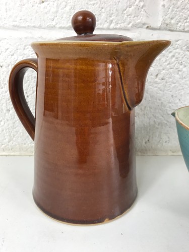Vintage Brown Denby Coffee Pot w Lid & Blue / Green Stoneware Pouring Dish - Picture 4 of 11