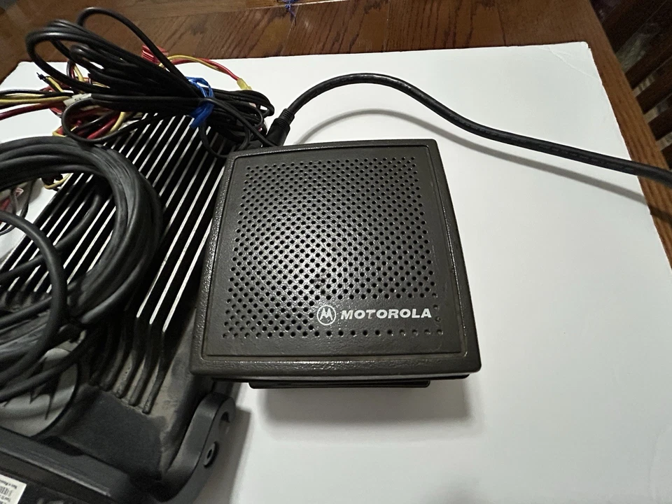 Motorola XTL2500 P25 Digital Radio VHF 110 Watt 136-174 Mhz M21KTM9PW1AN - Image 3 of 4