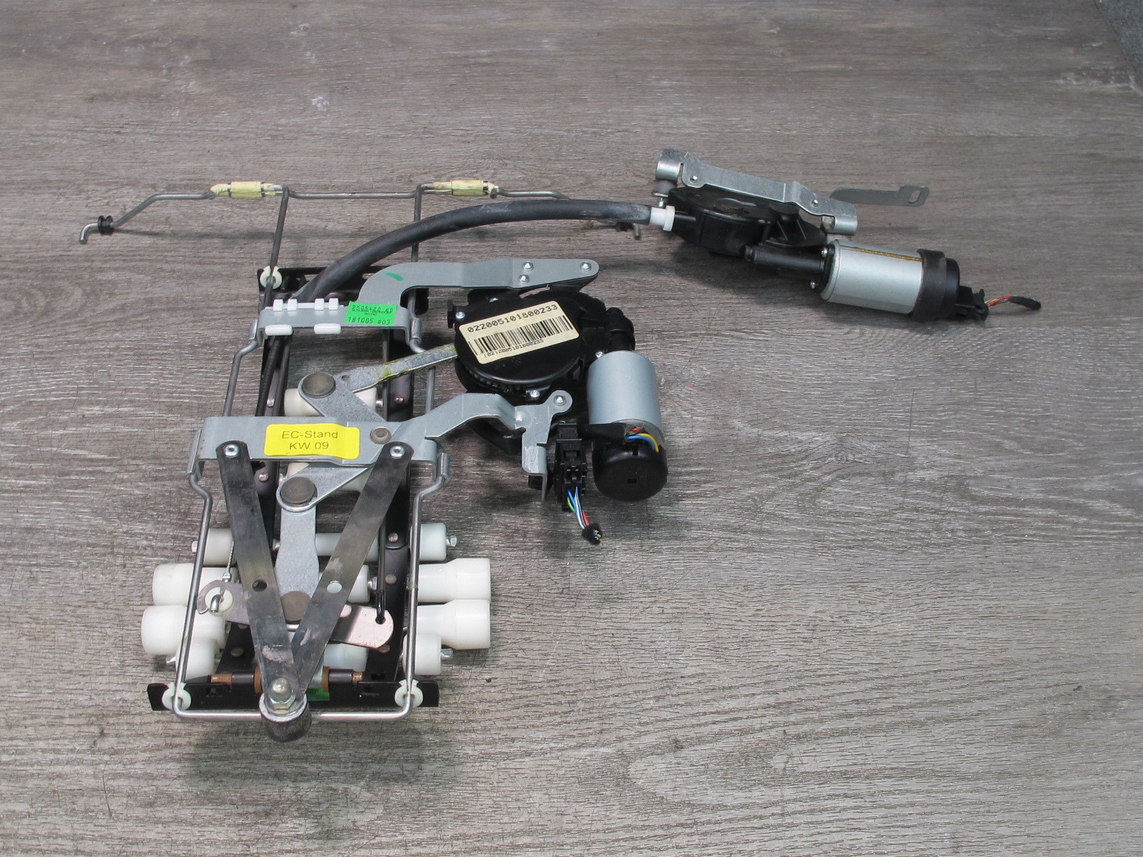 06-12 BENTLEY CONTINENTAL FLYING SPUR FRONT RIGHT SEAT MOTOR LUMBAR CONTROL SET