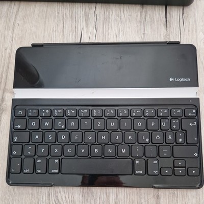 Logitech Y-R0032 Wireless Bluetooth QWERTY Ultrathin Keyboard Cover For iPad