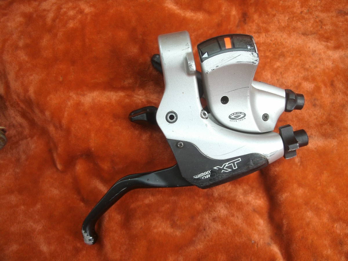 Shimano Deore XT ST-M750 3 x 9 Speed Brake Shift Levers Set - MTB