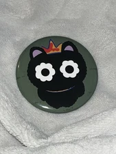 Ten NCT / WAYV Canele Large Pin Badge