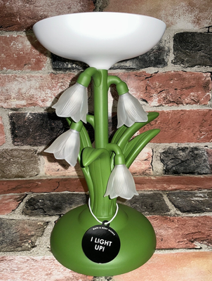 Bath & Body Works 8.5” x 4.5” Lighted Spring Snowdrop Dream 3-wick