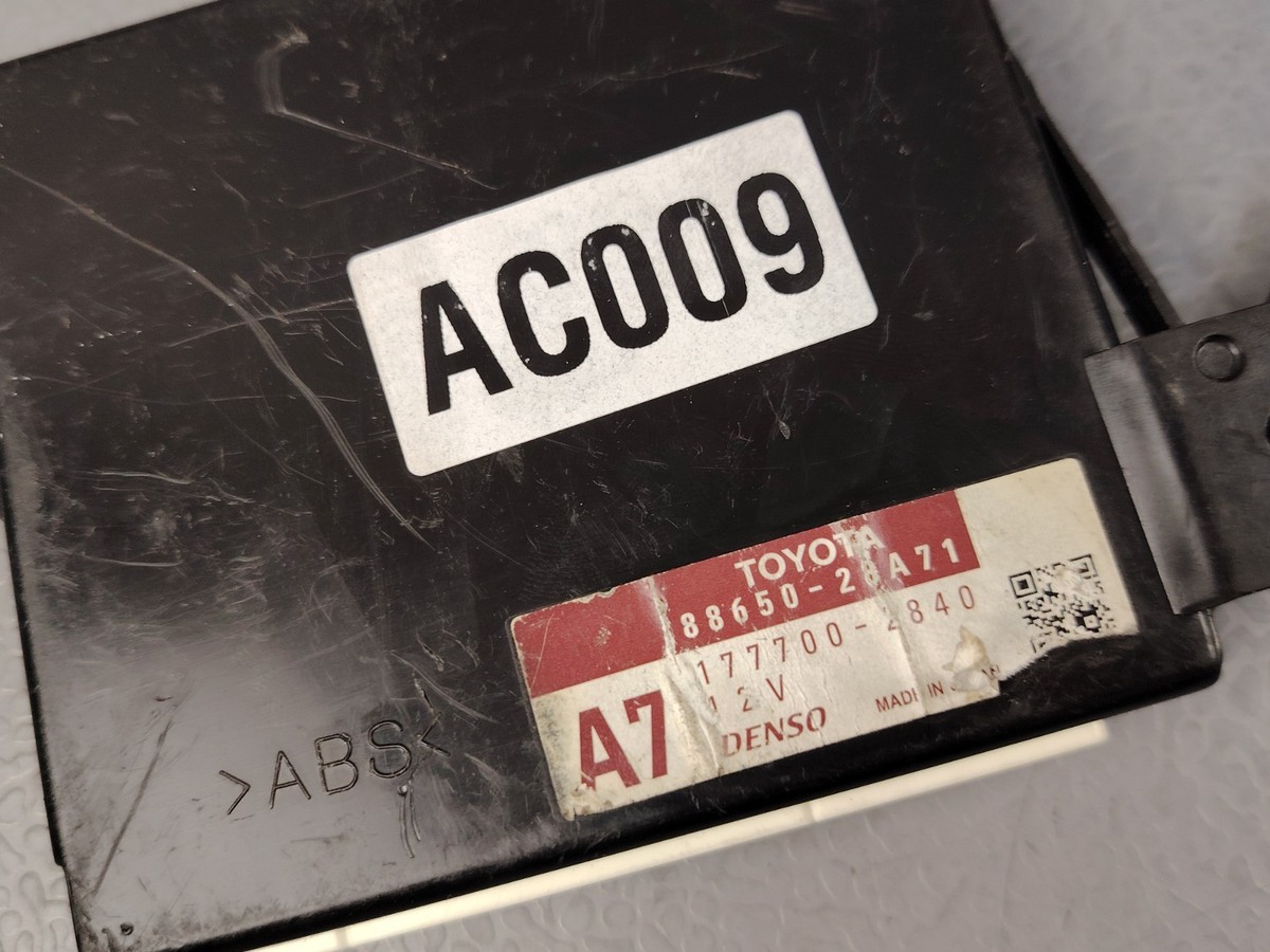 Toyota ESTIMA PREVIA ACR50 ACR55 GSR50 AC AMPLIFIER CONTROL MODULE