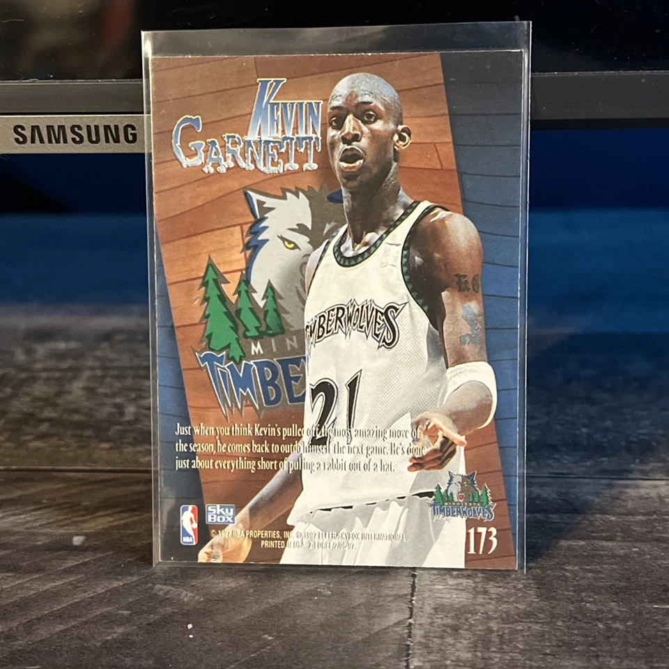 1996-97 Skybox Z Force - #173 Kevin Garnett - Image 2 of 2