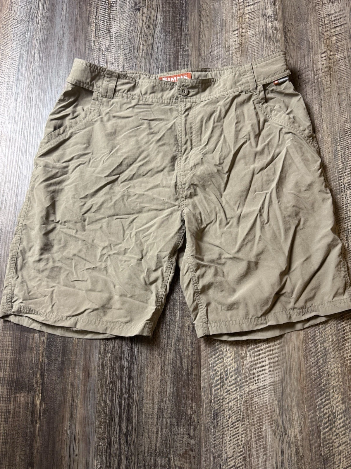 Simms Fishing Shorts Mens XL Beige Khaki 100% Nylon Adjustable Outdoors
