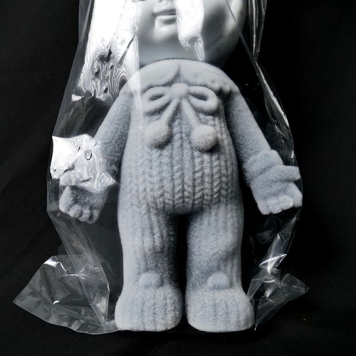 Charmy-Chan Flocked Monochrome Soft Vinyl Figure Kodama Toy Sofubi - Picture 3 of 10