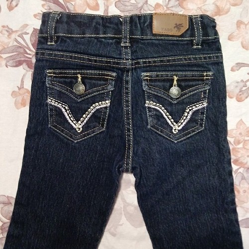 Girls YASO Jeans Size 4Y – Stretch Waist, Embroidered Pockets, Barely Worn - Picture 4 of 5