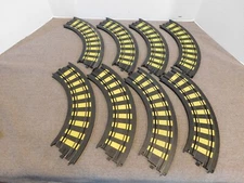 8 Pieces Tyco Ho Slot Car Curve Track Yellow Stripe 9 R 1/4 Circle B-5831