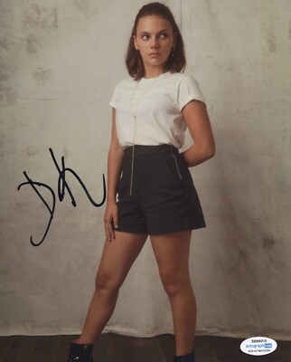 Dafne Keen Sexy Autographed Signed 8x10 Photo ACOA | eBay