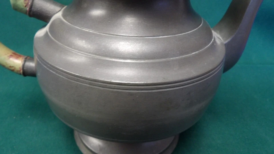 Tetera estilo reina Ana americana de 1830 firmada Israel Trask.   #4 Foto 3 de 4