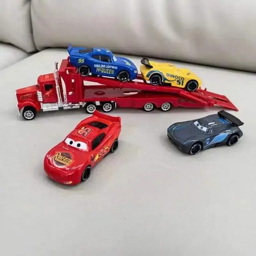 Juego de 5 piezas Disney Pixar Car 3 Lightning Mcqueen Uncle Truck Jackson Storm 1:55. - Imagen 20 de 27