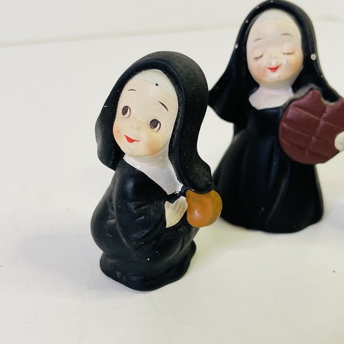 3 Vintage Nonnen spielen Baseball Enesco Japan handbemalt LESEN - Bild 6 von 12