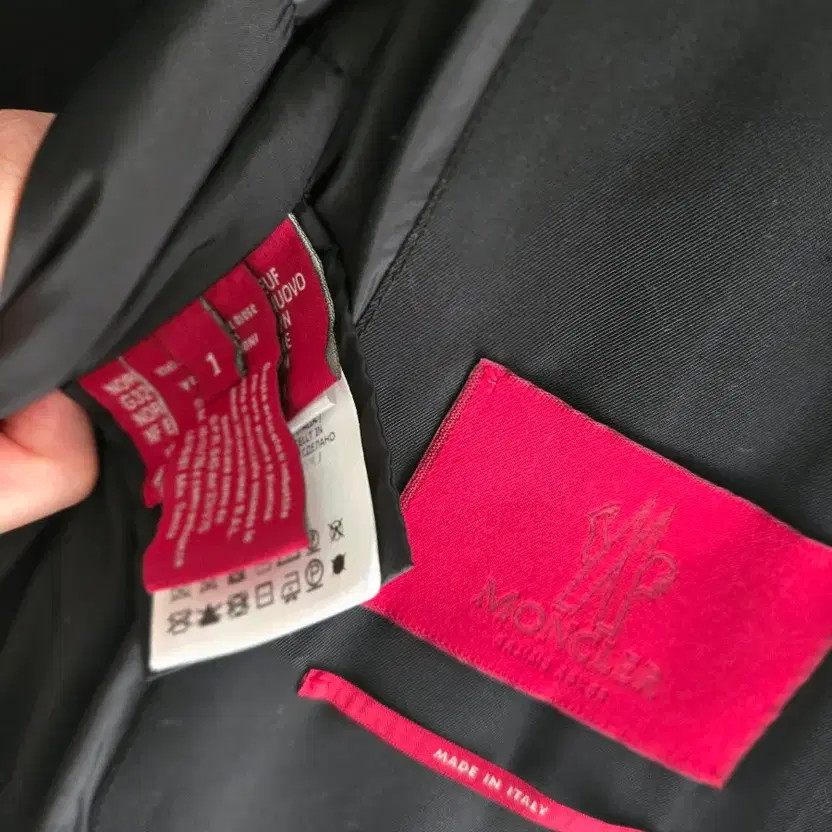 Moncler Women's Down Puffer Jacket, Size 55-66, Authentic thumbnail 5