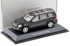 1:43 Minichamps Mercedes GL-Class X164 Facelift 2009 Black DEALER VERSION