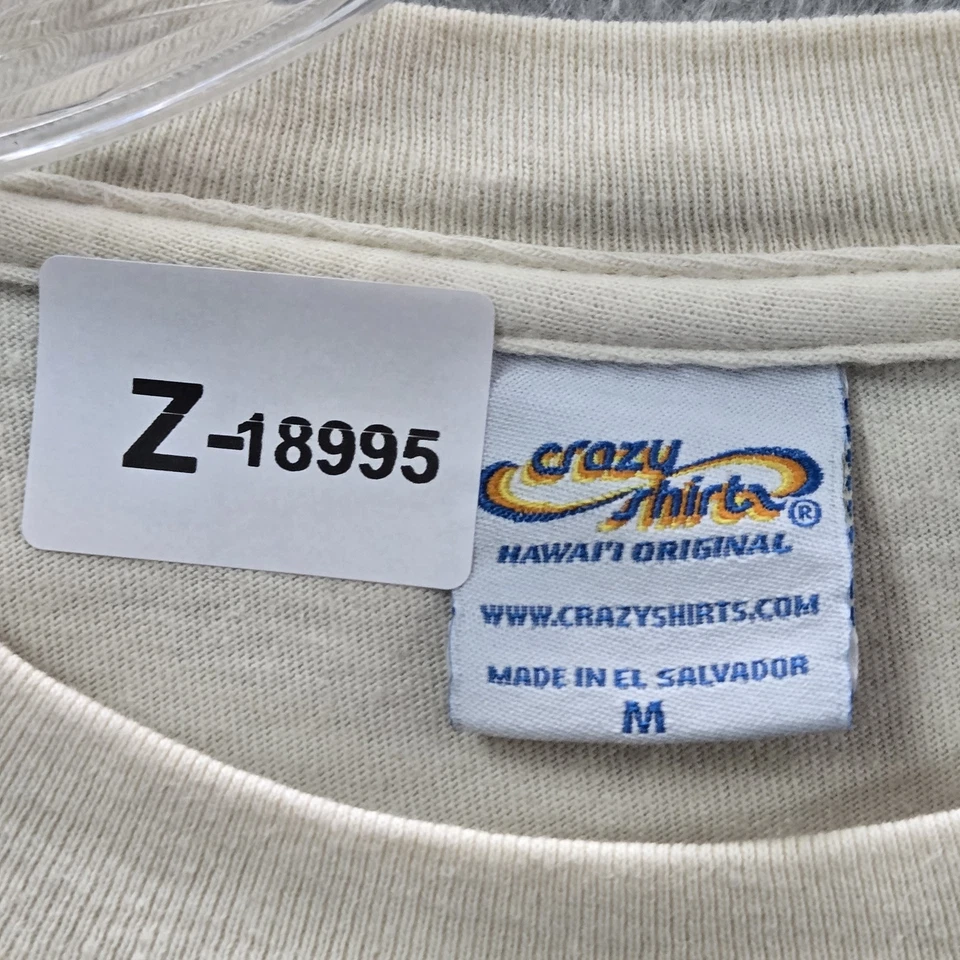 Camiseta masculina Crazy Shirts M bege estampa gráfica Pearl Harbor avião lembrança camiseta - Imagem 2 de 4