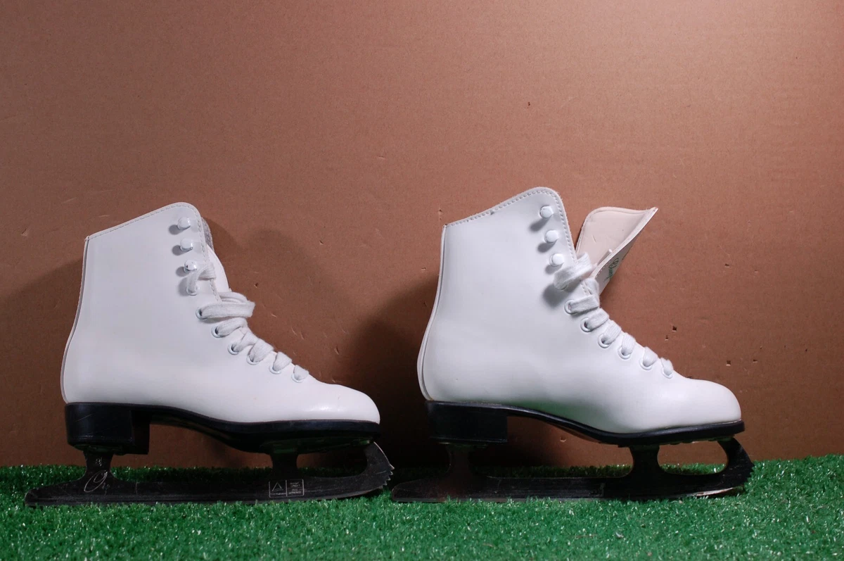 Girls figure skates size cheap 1