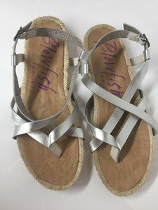 blowfish fisherman sandal