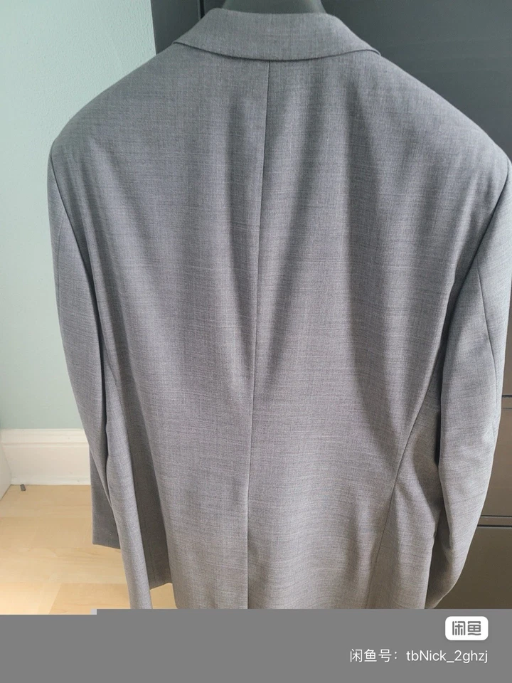 $895 Theory Charcoal Gray 2 Piece Suit Wool Blend Jacket 44L Trousers 36 - Image 2 of 4