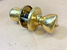 Kwikset Privacy Door Knob Security Bed and Bath Brass Microban 93001-870