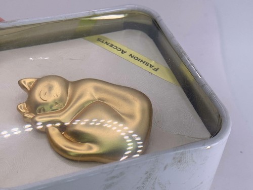 Cat New in Box FASHION ACCENTS NOSWT Vintage Gold Pin Brooch V-1126 - Picture 3 of 6