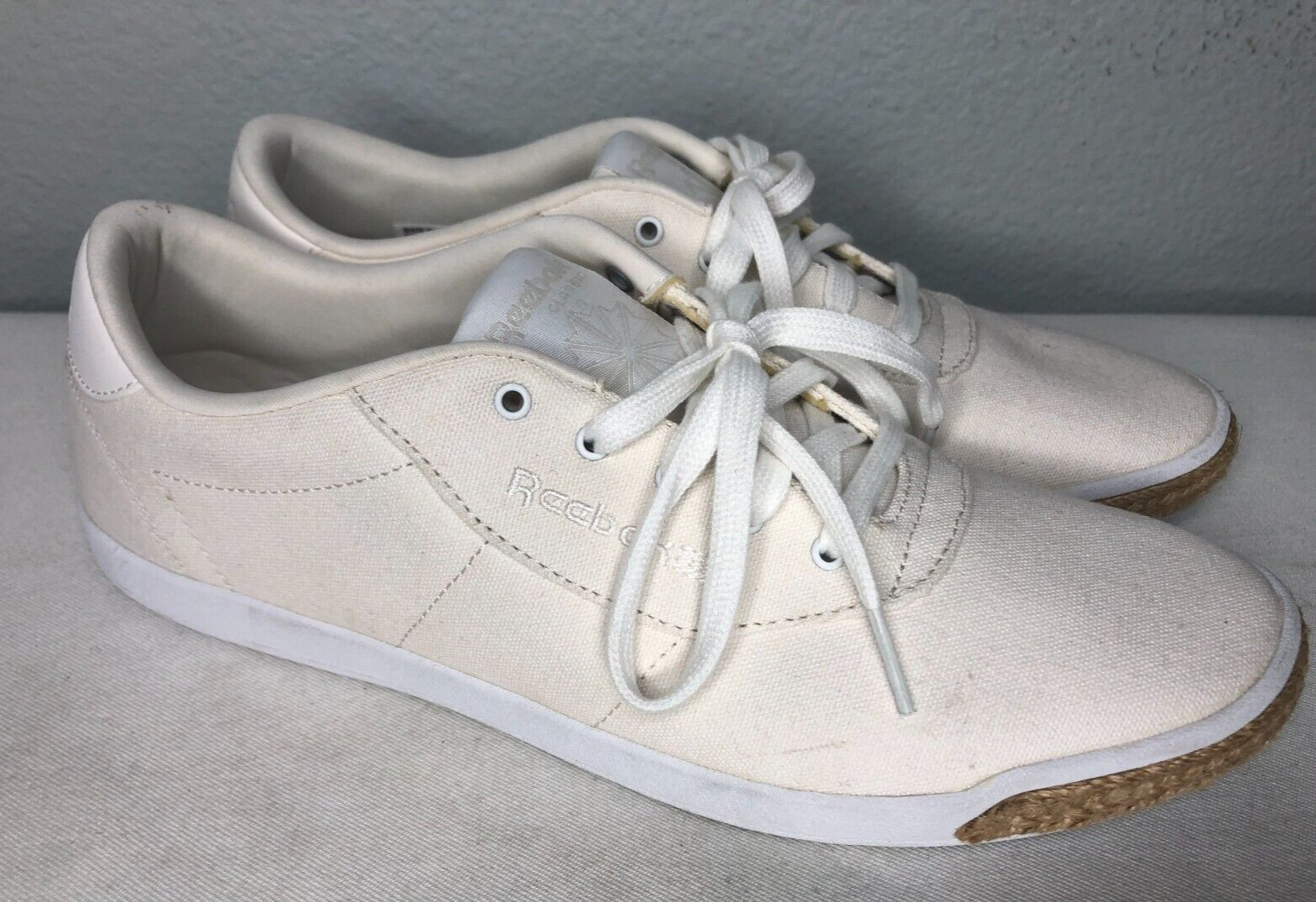 Sneaker White Canvas Top Padded
