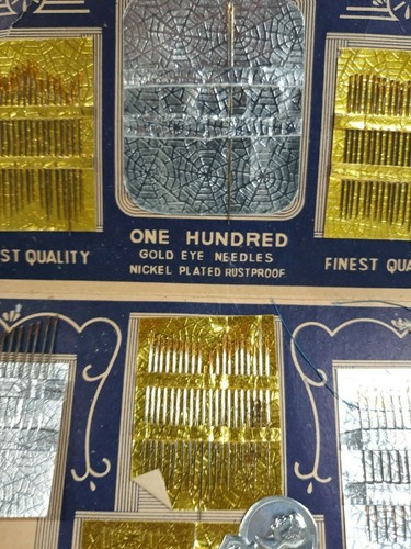 Vintage "One Hundred" Gold Eye Sewing Needle Book Nice Graphics With Needles - Picture 3 of 6