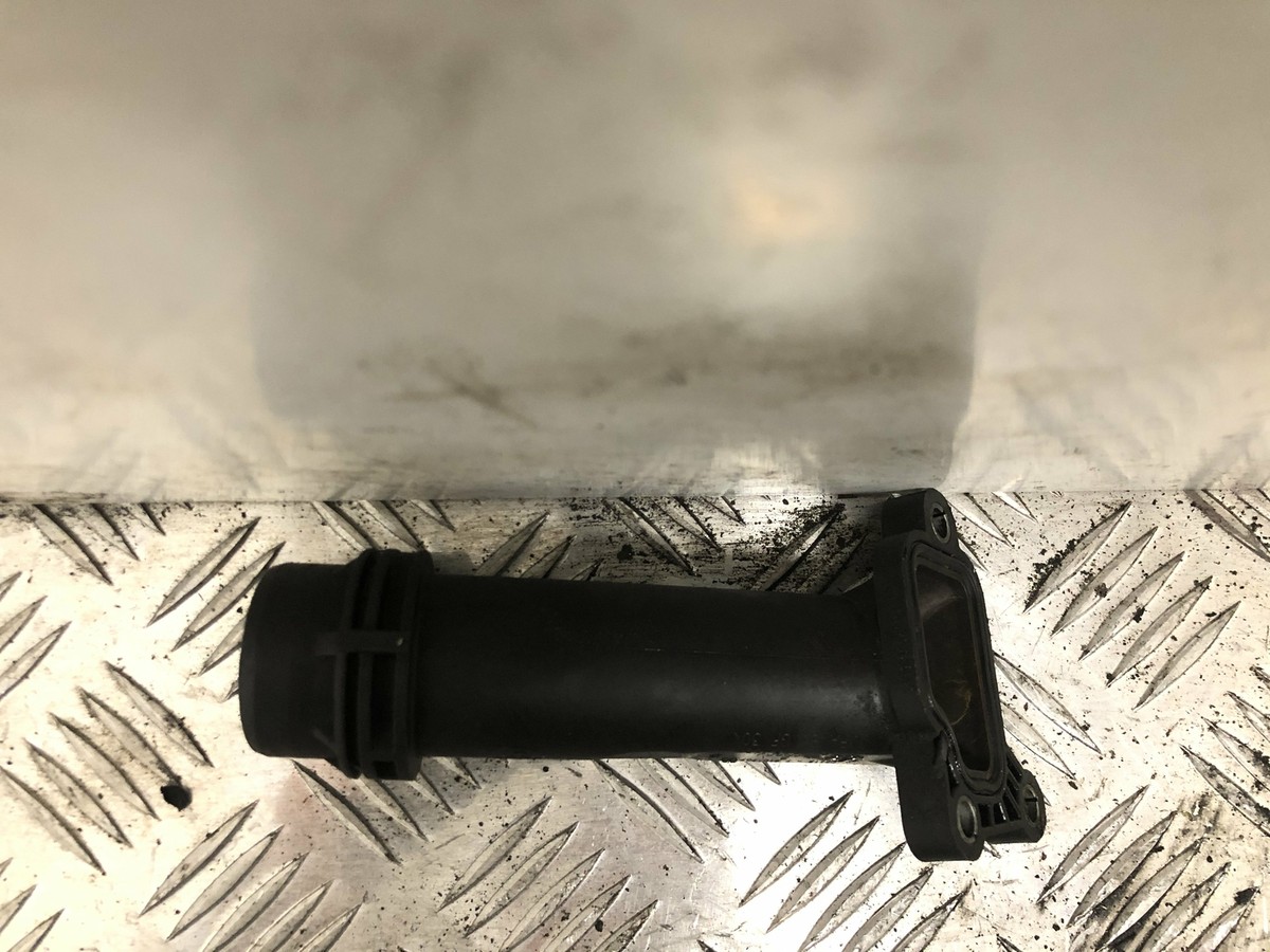 BMW F36 420 D Motor Kühlsystem Flansch Anschluss 2.0 Diesel 135kw  