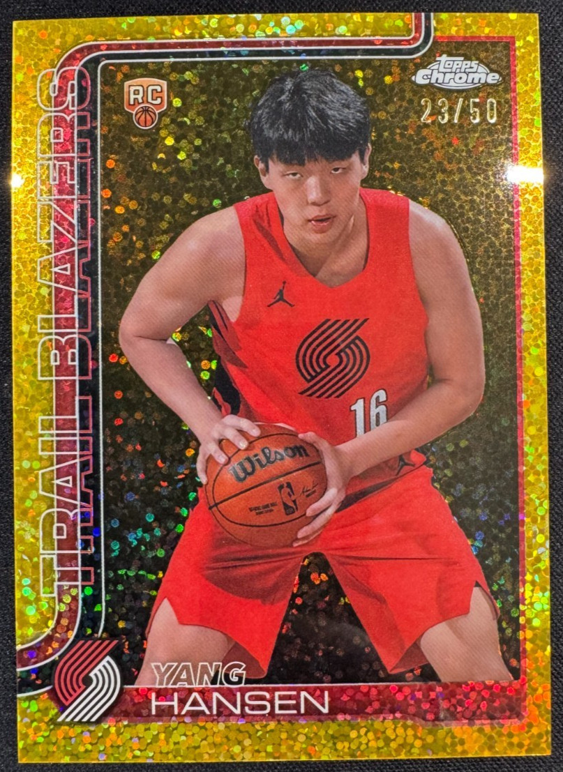 2025-26 Topps Chrome - Yang Hansen Image Variation Gold Speckle Refractor RC /50