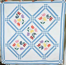 GORGEOUS Vintage 40's Tulip Applique Antique Quilt Nice Blue Accents