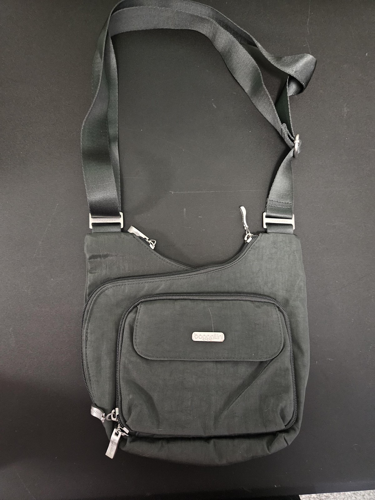 Baggallini Crossbody Bag Womens Medium Black Nylon Travel Purse Organizer