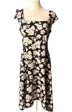 Tommy Hilfiger Black & White Floral Fit & Flare Knit Dress Size 10 Short Sleeve