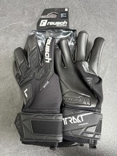 Image of REUSCH ATTRAKT FREEGEL INFINITY GOALKEEPER GLOVES - Size 8