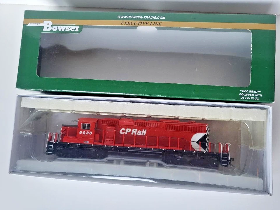 Bowser SD40-2 CP Rail  CP# 6038 Canadian Pacific  DCC Ready - Image 3 of 4