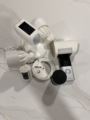 Ring Alarm Bundle: Keypad, Base, Siren, 4 Cameras