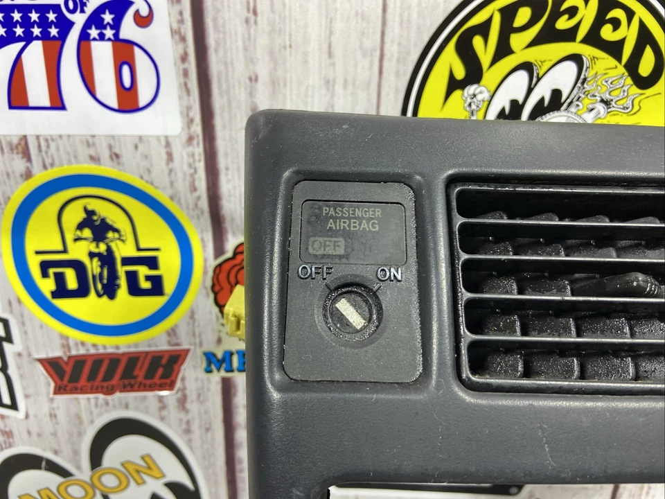 Toyota Tacoma 1998-2004 tablero central radio bisel tablero ventilación cubierta OEM Foto 3 de 4